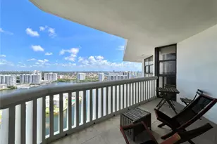 1000 W Island Blvd, Aventura, FL 33160 - Photo 16