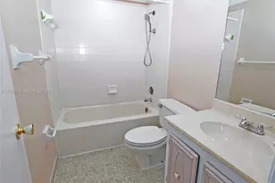 9351 Fontainebleau Blvd, Miami, FL 33172 - Photo 26