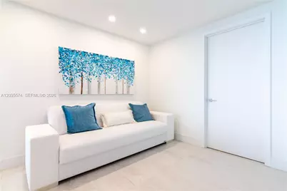 488 NE 18th St #615, Miami, FL 33132 - Photo 12
