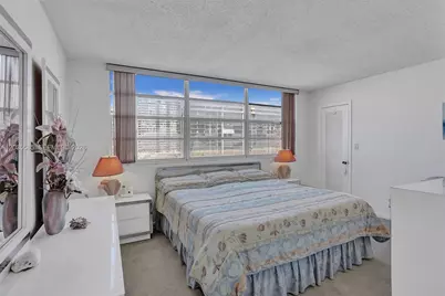 3113 S Ocean Dr #803, Hallandale Beach, FL 33009 - Photo 8
