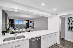 2780 NE 183rd St, Aventura, FL 33160 - Photo 2