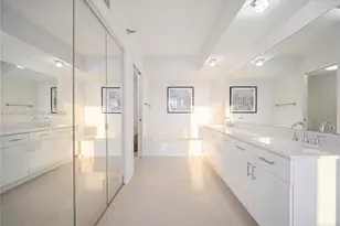 3530 Mystic Pointe Dr, Aventura, FL 33180 - Photo 22