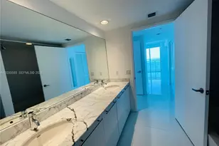 950 Brickell Bay Dr, Miami, FL 33131 - Photo 18