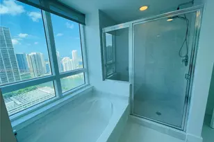 950 Brickell Bay Dr, Miami, FL 33131 - Photo 16
