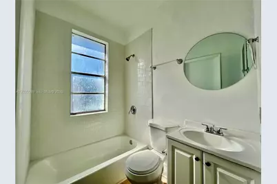 301 SW 10th Ave #1, Miami, FL 33130 - Photo 8