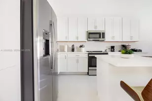 19452 SW 124th Ct, Miami, FL 33177 - Photo 6