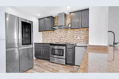 7925 Carlyle Ave #403, Miami Beach, FL 33141 - Photo 10