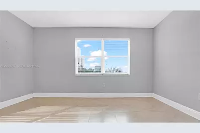 7925 Carlyle Ave #403, Miami Beach, FL 33141 - Photo 6