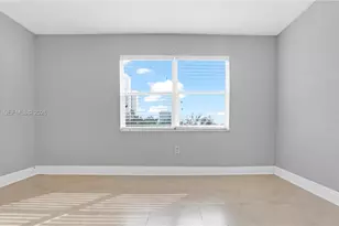 7925 Carlyle Ave, Miami Beach, FL 33141 - Photo 6