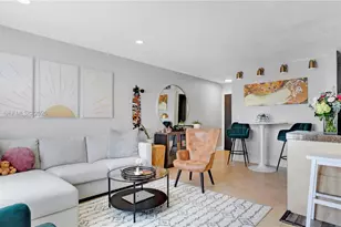 7925 Carlyle Ave, Miami Beach, FL 33141 - Photo 4