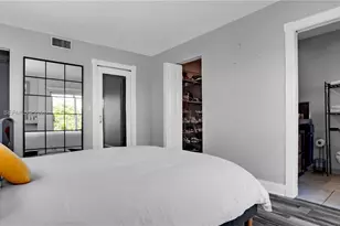7925 Carlyle Ave, Miami Beach, FL 33141 - Photo 14