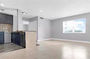 7925 Carlyle Ave, Miami Beach, FL 33141 - Photo 2