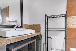 7925 Carlyle Ave, Miami Beach, FL 33141 - Photo 16