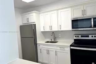 802 NW 87th Ave, Miami, FL 33172 - Photo 32
