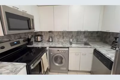 1500 Bay Rd #450S, Miami Beach, FL 33139 - Photo 2