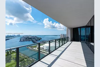 1000 Biscayne Blvd #4802, Miami, FL 33132 - Photo 2