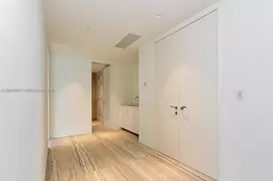 1000 Biscayne Blvd, Miami, FL 33132 - Photo 16