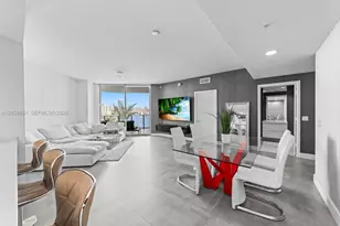 17111 Biscayne Blvd, North Miami Beach, FL 33160 - Photo 10