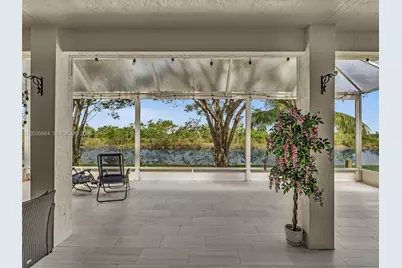 1581 Winterberry Ln, Weston, FL 33327 - Photo 24