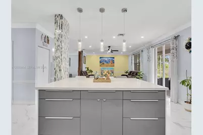 1581 Winterberry Ln, Weston, FL 33327 - Photo 14