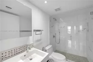 1900 Sunset Harbour Dr, Miami Beach, FL 33139 - Photo 16