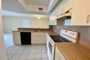 8600 SW 212th St, Cutler Bay, FL 33189 - Photo 6
