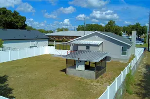 208 Center St, Other City - In The State Of Florida, FL 33823 - Photo 12