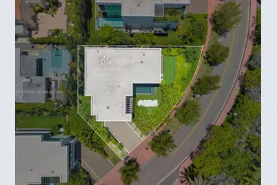 810 W 47 Ct, Miami Beach, FL 33140 - Photo 32