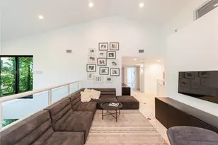 650 Curtiswood Dr, Key Biscayne, FL 33149 - Photo 18