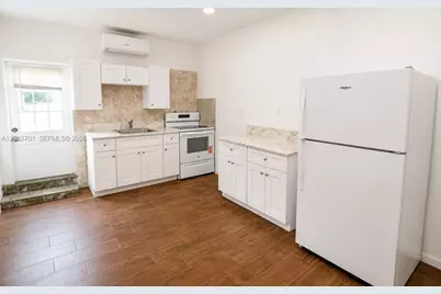 10945 NW 19th Ave, Miami, FL 33167 - Photo 8