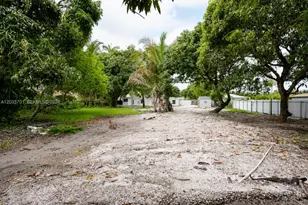 10945 NW 19th Ave, Miami, FL 33167 - Photo 18