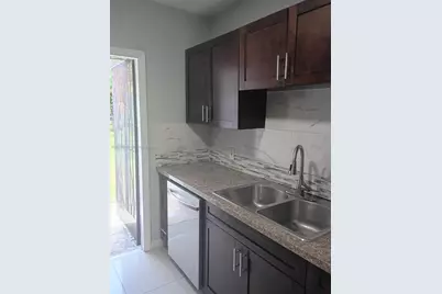 1101 NW 55th Ter, Miami, FL 33127 - Photo 14