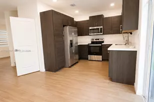 2459 SE 10th St, Homestead, FL 33035 - Photo 1