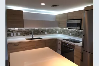 16385 Biscayne Blvd #519, North Miami Beach, FL 33160 - Photo 2