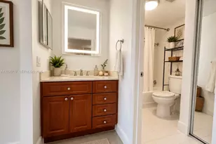 18840 NW 57th Ave, Hialeah, FL 33015 - Photo 12