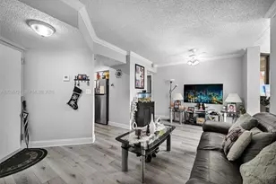 8255 SW 152nd Ave, Miami, FL 33193 - Photo 12