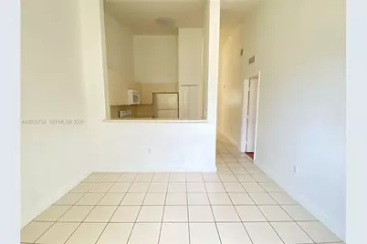 1658 SE 28th Ct #201, Homestead, FL 33035 - Photo 18