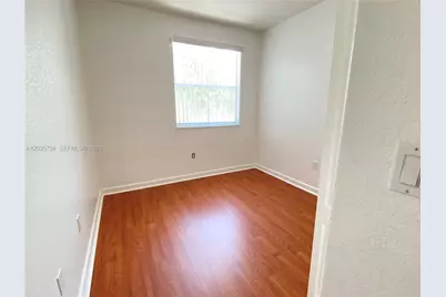 1658 SE 28th Ct #201, Homestead, FL 33035 - Photo 10