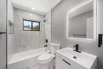 1944 NE 2nd Ave, Pompano Beach, FL 33060 - Photo 24