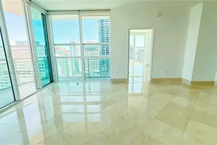 950 Brickell Bay Dr, Miami, FL 33131 - Photo 14