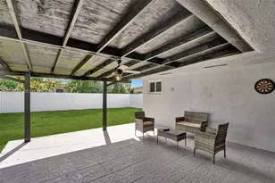 310 NE 162nd St, Miami, FL 33162 - Photo 28