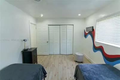 310 NE 162nd St, Miami, FL 33162 - Photo 6