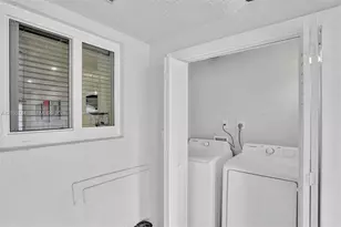 310 NE 162nd St, Miami, FL 33162 - Photo 22