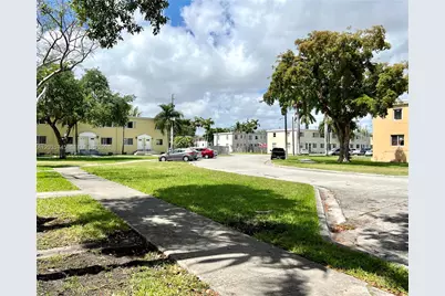 444 NW 84th St #444, Miami, FL 33150 - Photo 28