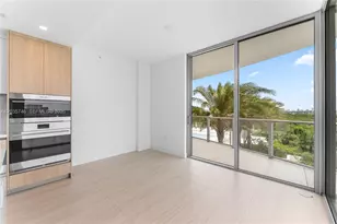 2411 Laguna Cir, North Miami, FL 33181 - Photo 10