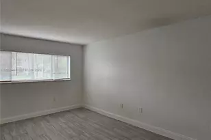 8075 SW 107th Ave, Miami, FL 33173 - Photo 24
