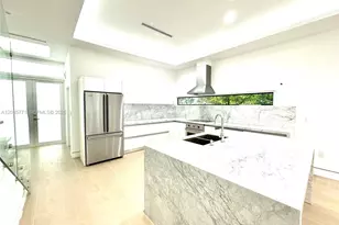 5728 NW 5th Ct, Miami, FL 33127 - Photo 2