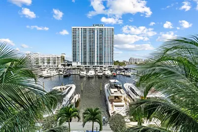 17111 Biscayne Blvd #307, North Miami Beach, FL 33160 - Photo 20