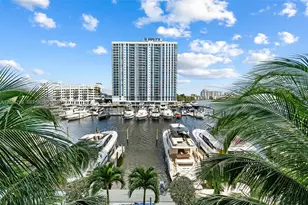 17111 Biscayne Blvd, North Miami Beach, FL 33160 - Photo 20