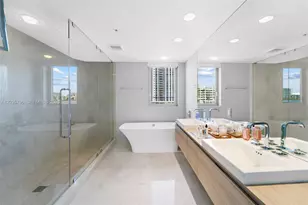 17111 Biscayne Blvd, North Miami Beach, FL 33160 - Photo 12